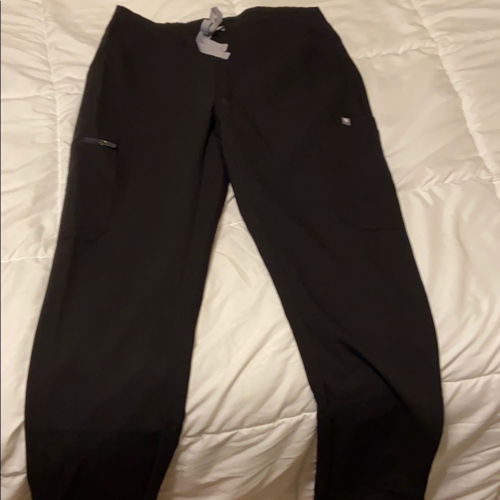 Scrub pants brand new (figs)